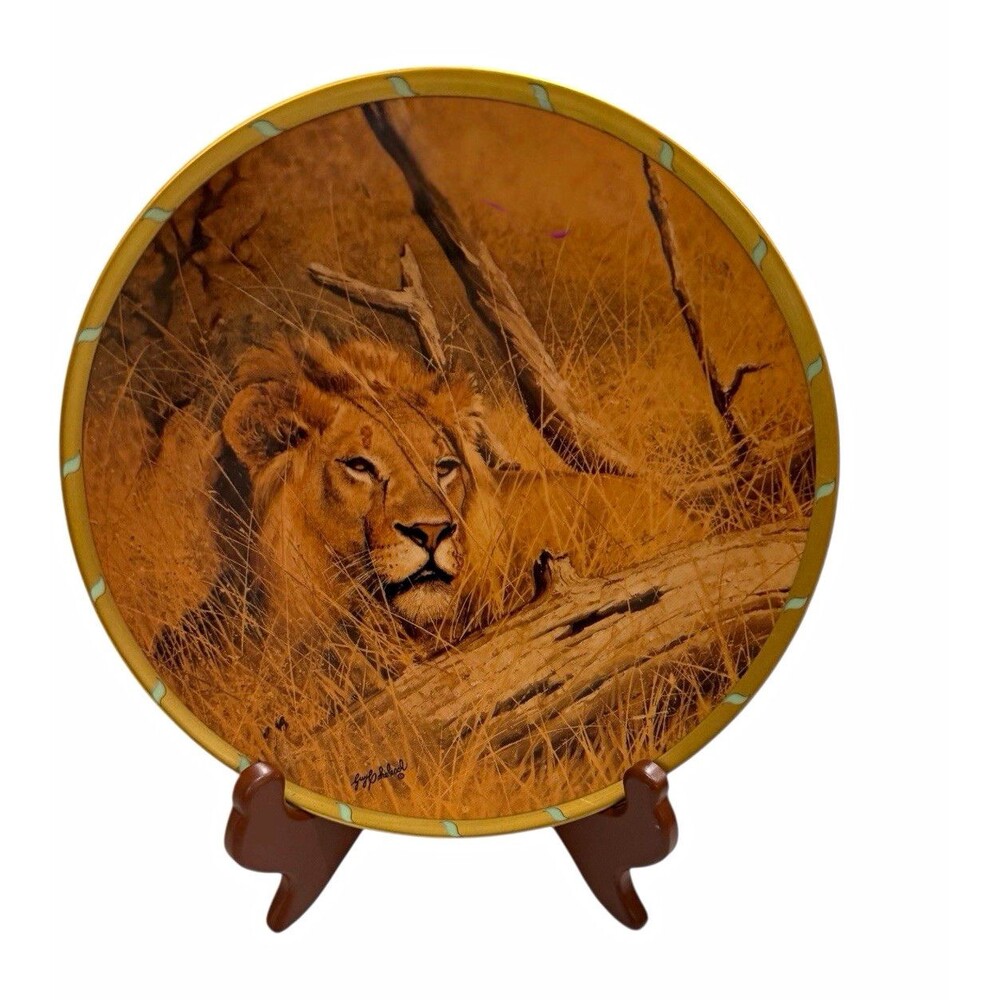 Lenox Lion in Wait Guy Coheleach Royal Cats Collector Plate A3410 Porcelain